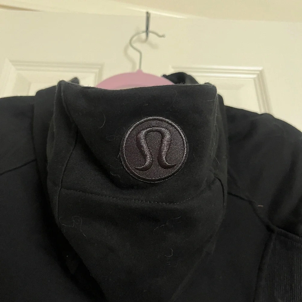 Lululemon Scuba Full-Zip Hoodie - Picture 2 of 5